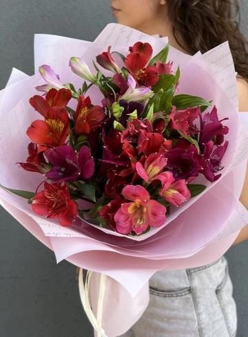 Монобукет: &laquo;Цветущая вишня&raquo; от интернет-магазина цветов в 