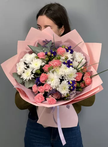 Авторский букет «Зашифрованное послание» от интернет-магазина цветов в 