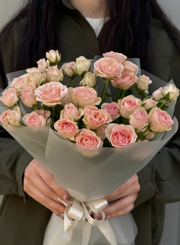 Букет цветов «Угодил» от интернет-магазина цветов в 