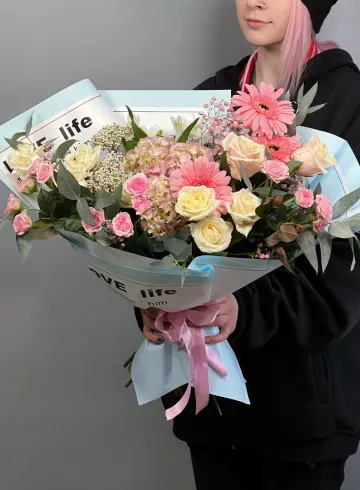 Букет цветов «Нужный эффект» от интернет-магазина цветов в 