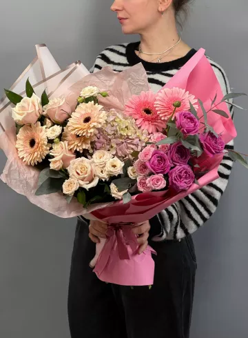 Букет цветов «2-х сторонний букет» от интернет-магазина цветов в 