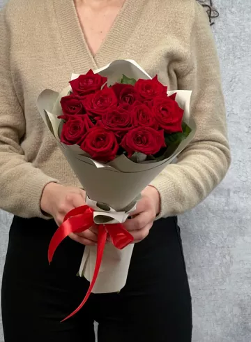 Букет из 11 красных роз от интернет-магазина цветов в 