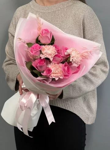 Букет цветов «Очарование розового» от интернет-магазина цветов в 