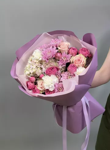 Авторский букет «Приятно и фиолетово» от интернет-магазина цветов в 