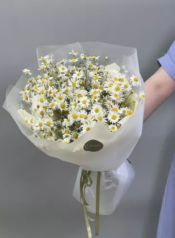 Букет цветов «На ромашковом поле» от интернет-магазина цветов в 
