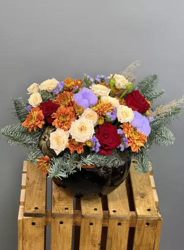 Букет в тыкве «Здравствуй, зимушка!» от интернет-магазина цветов в 