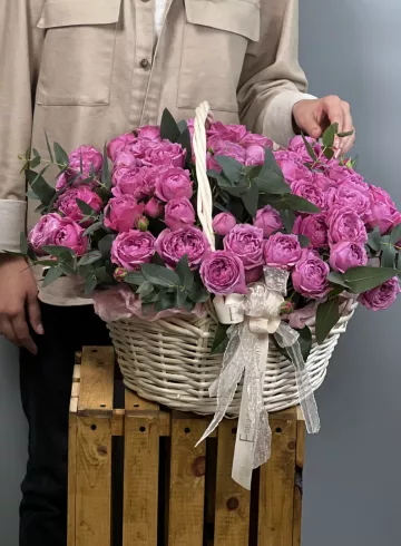 Корзина цветов «Вся моя любовь» от интернет-магазина цветов в 