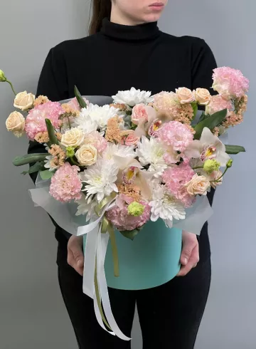 Букет цветов в коробке «Я исправлюсь» от интернет-магазина цветов в 