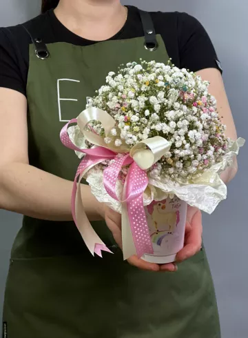 Букет цветов в стаканчике «Единорожка в белом» от интернет-магазина цветов в 