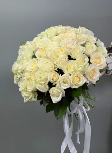 51 белая роза 50см от интернет-магазина цветов в 