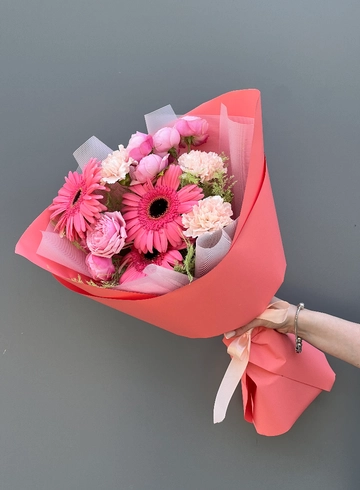 Букет «Розовый микс» от интернет-магазина цветов в 