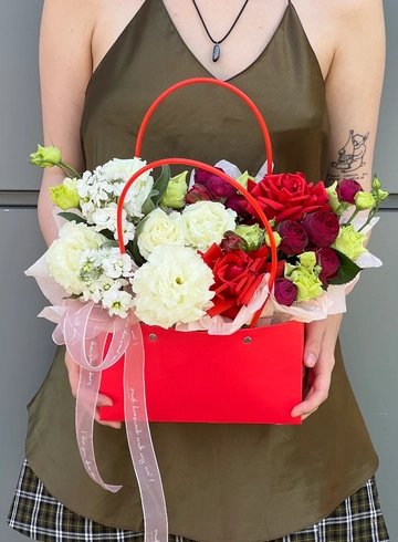 Сумочка «Гармония»  от интернет-магазина цветов в 