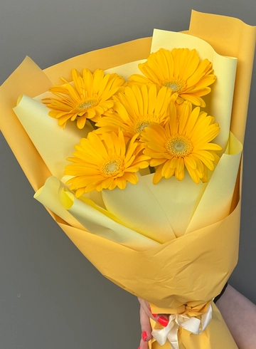 Монобукет &laquo;Поцелуй солнца&raquo;  от интернет-магазина цветов в 