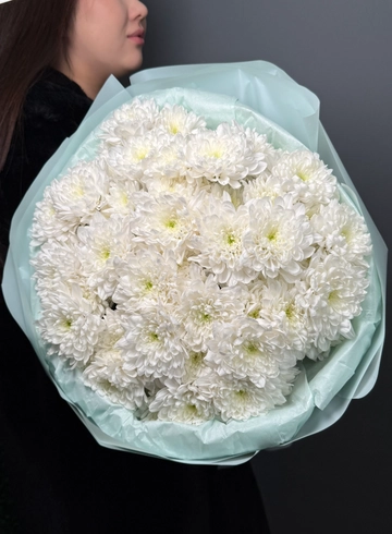 Букет с хризантемой «Облако» от интернет-магазина цветов в 