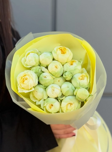 Монобукет из 3 веток пионовидной кустовой розы Пиони Баблс от интернет-магазина цветов в 