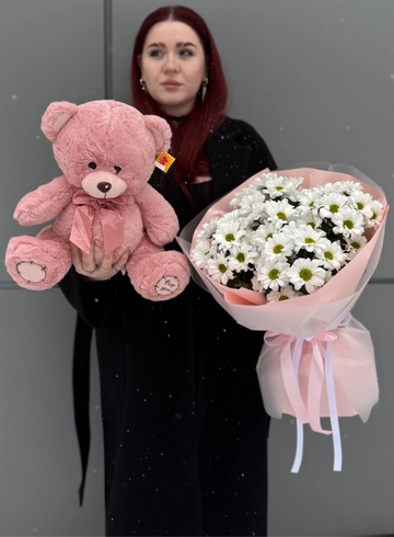 Комбо из букета с хризантемой и розового мишки от интернет-магазина цветов в 