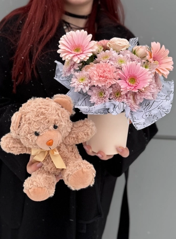 Комбо с розовой композицией и мишкой от интернет-магазина цветов в 