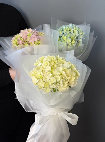 Корпоративные букеты из гортензии для коллег от интернет-магазина цветов в 