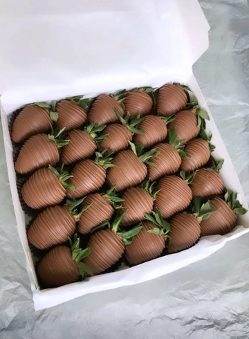 Клубника в шоколаде «Сладкая ягодка» от интернет-магазина цветов в 