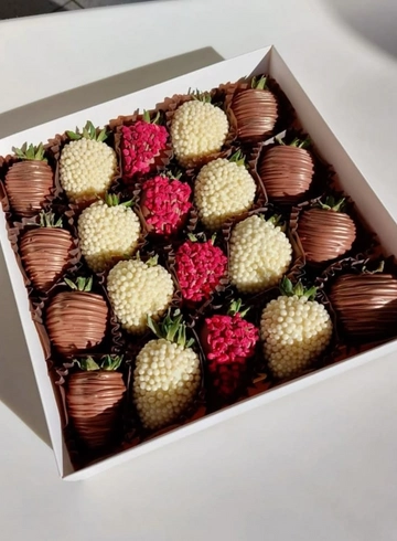 Клубника в шоколаде «Ягодка» от интернет-магазина цветов в 