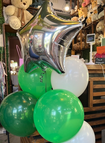 Набор из 5 шаров со звездой от интернет-магазина цветов в 