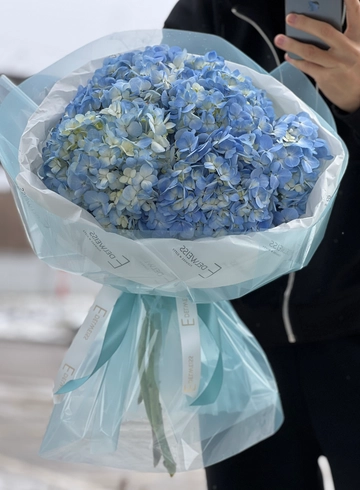 Букет из ГОРТЕНЗИЙ от интернет-магазина цветов в 